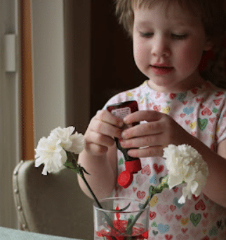 This easy carnation experiment teaches your children an important Easter message about the atonement. | The Dating Divas