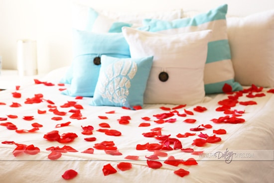 Romantic Valentine's Day ideas for the bedroom | The Dating Divas