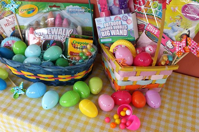 Crayola art-themed Easter basket idea for art-loving kids | The Dating Divas