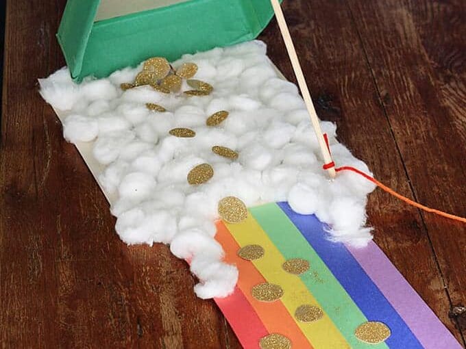 A leprechaun trap made out of a cereal box and cotton balls | The Dating Divas
