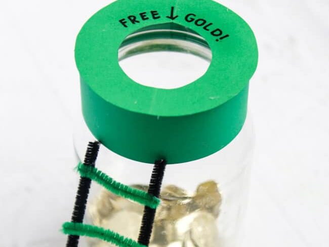 A leprechaun trap made out of a glass jar | The Dating Divas