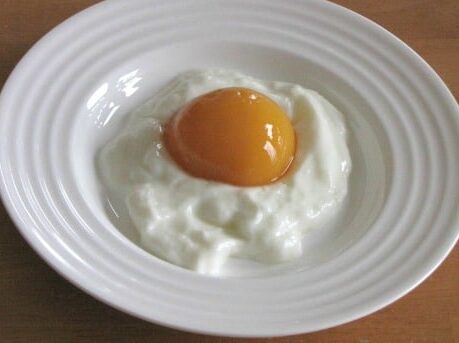 An April Fools' prank that makes a bowl of yogurt look like an egg! | The Dating Divas