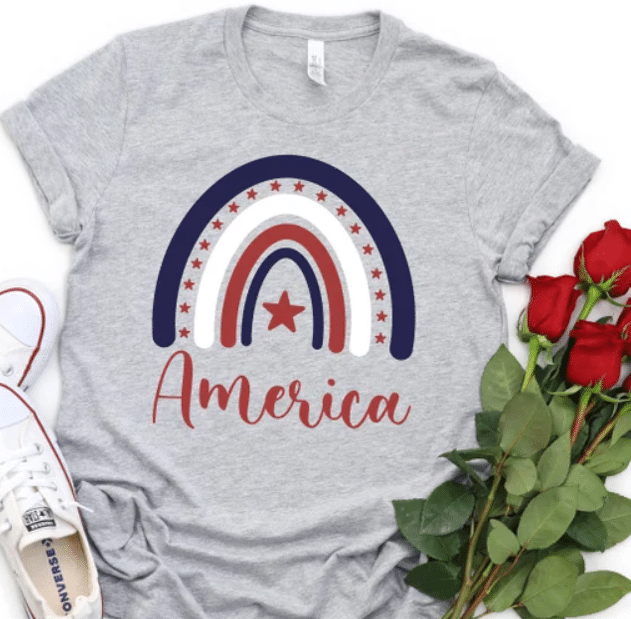 Your whole family will love these America t-shirts for their 4th of July clothes! | The Dating Divas 