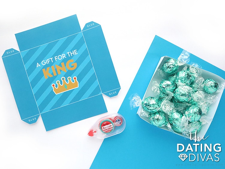 Dad will love feeling like a King with this gift — no more wondering what to do on Father's day! | The Dating Divas