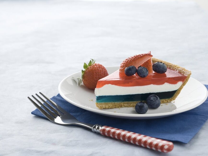 Layer jello for some striped red, white, and blue 4th of July desserts. | The Dating Divas