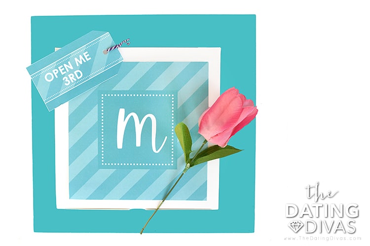 Free printable gift box covers for Mother's Day gift boxes | The Dating Divas
