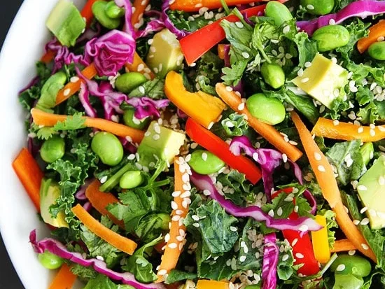 No heat summer recipes has to include this asian kale salad. | The Dating Divas