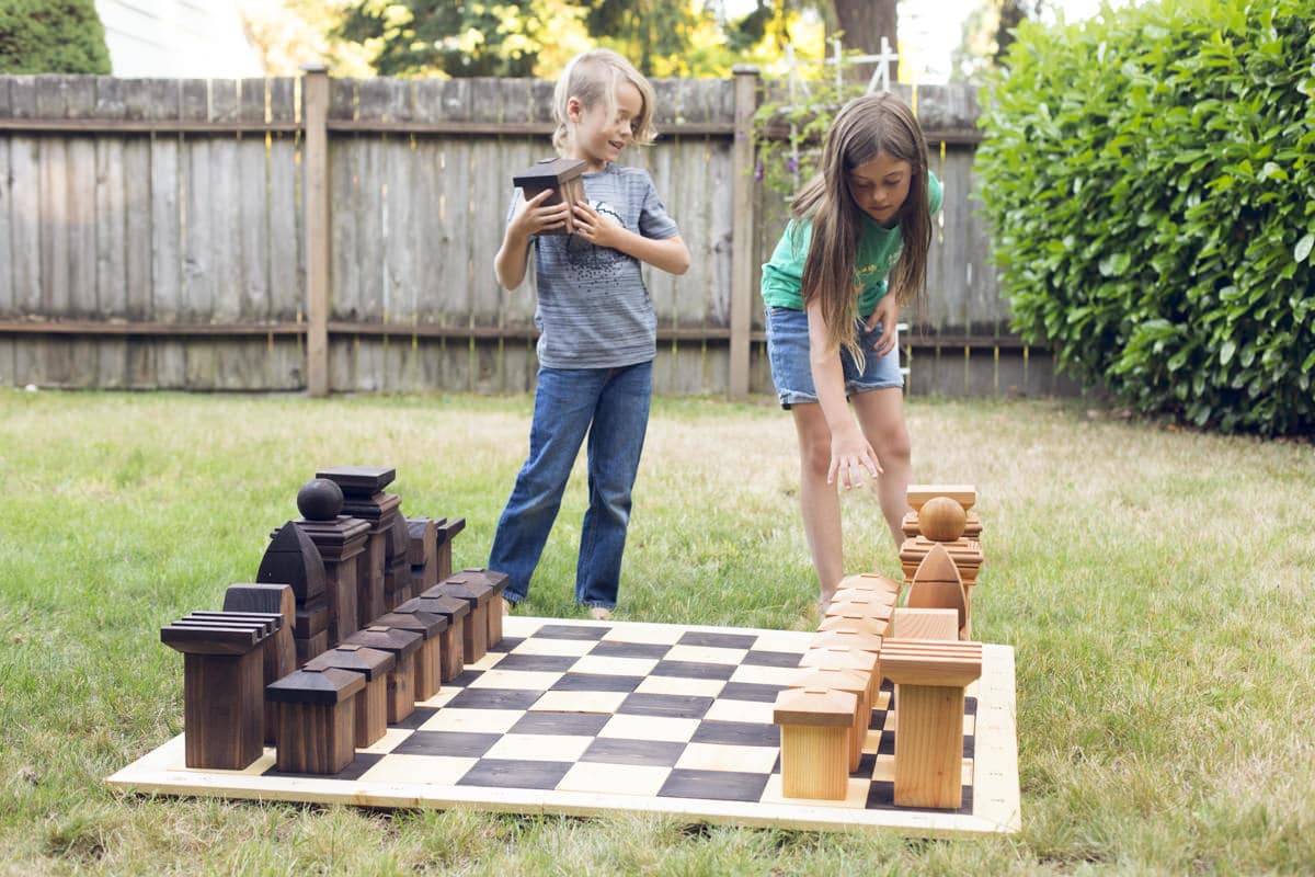 21 Creative Outdoor Games for Families and Friends · Pint-sized