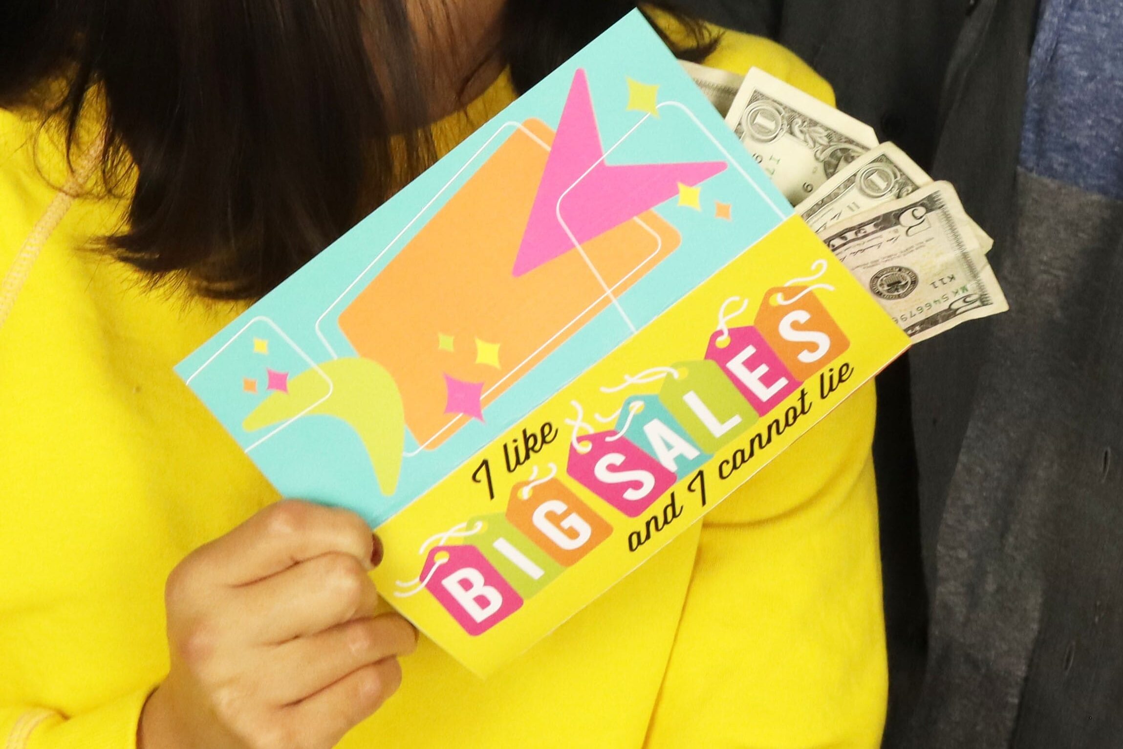 Cute Garage Sale envelope to hold all of your cash | The Dating Divas