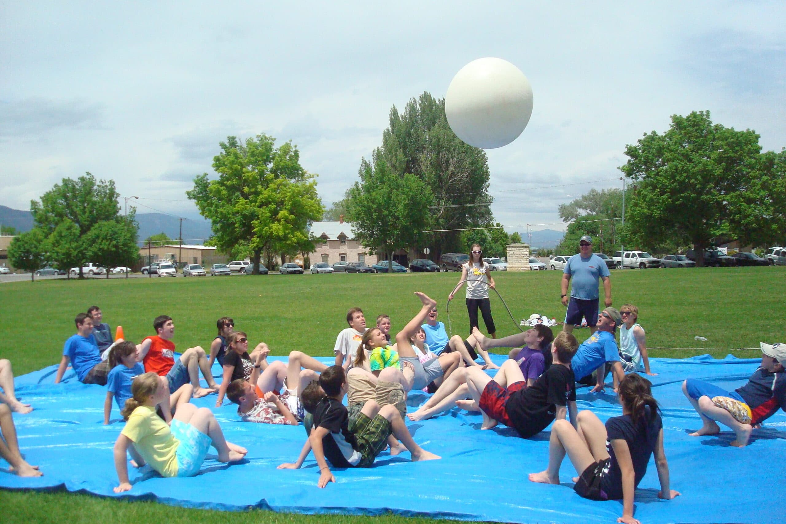 29 Best Outdoor Games for Kids and Adults to Play in 2022