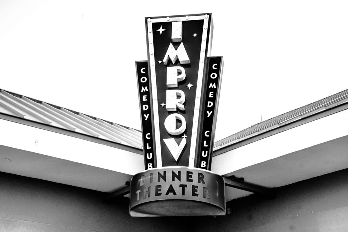 Enjoy a comedy show or improv night with your favorite empty nester! | The Dating Divas
