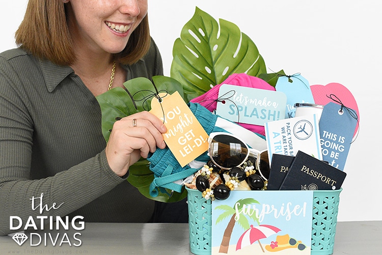 Take a tropical vacation with this vacation in a box gift. | The Dating Divas