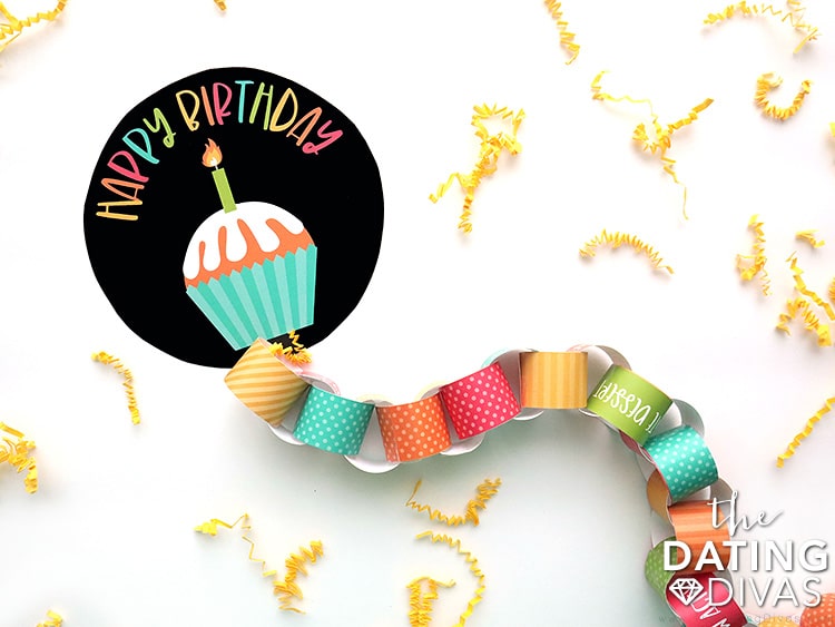 The cutest birthday celebration ideas include this free countdown chain. | The Dating Divas