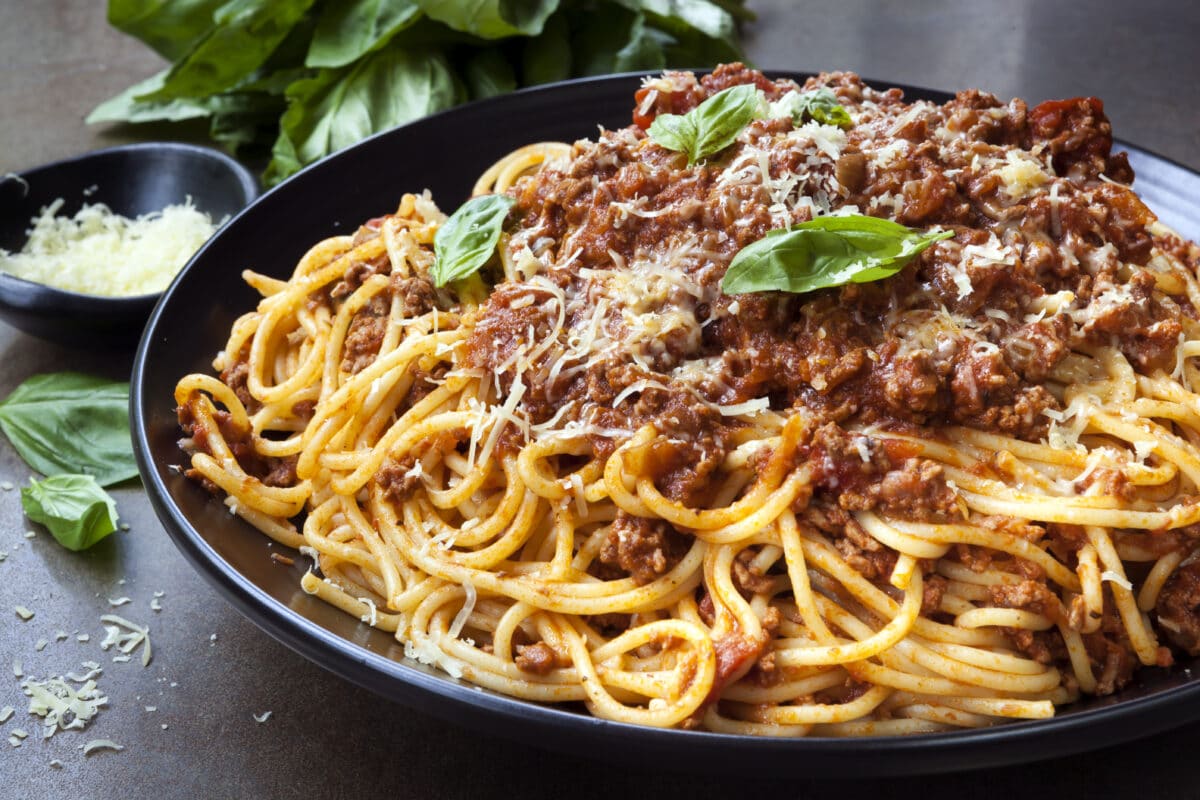 Serve your family a delicious spaghetti dinner for this national day! | The Dating Divas 