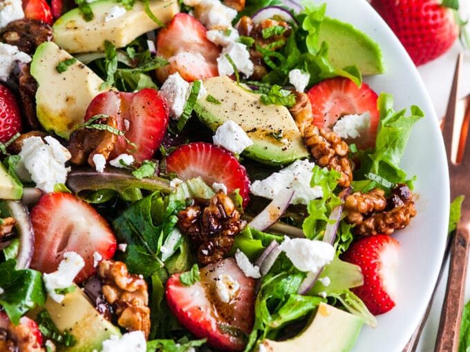 Healthy summer salad recipes can't get better than this strawberry mint salad. | The Dating Divas