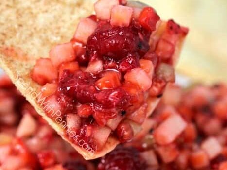 Your kids will love this fruit salsa, the perfect snack for kids. | The Dating Divas