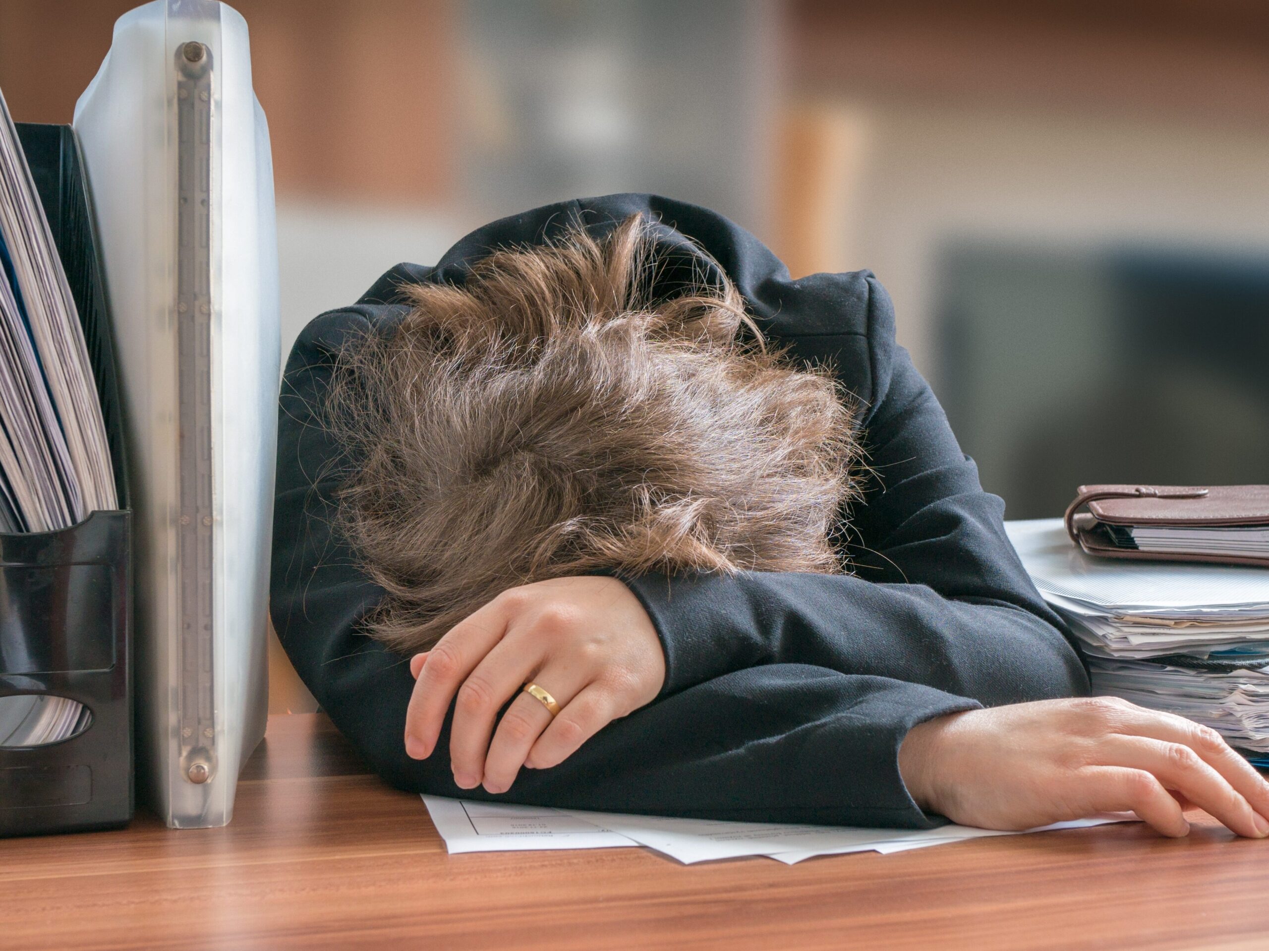 Workaholic overwhelmed and burnt out from working too much. | The Dating Divas