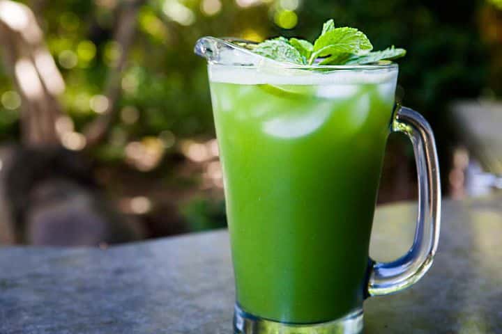 Refreshing and super green mocktail recipes to help you celebrate St. Patrick's Day | The Dating Divas