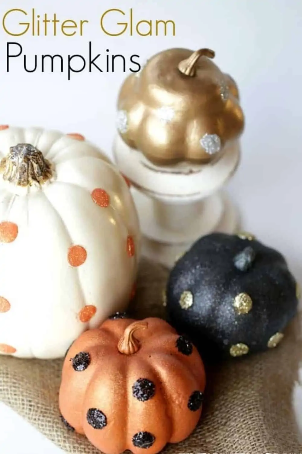Easy DIY Halloween crafts for your home. | The Dating Divas 