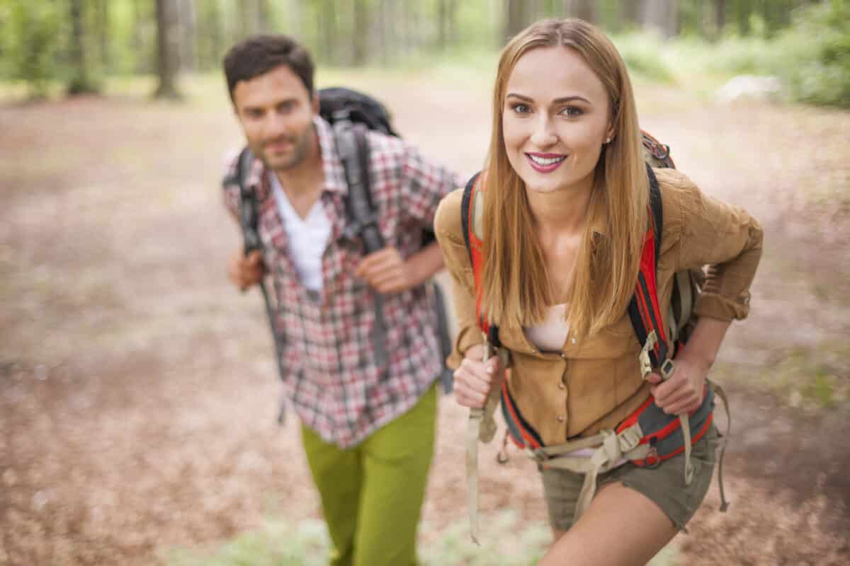 Do you want to try new outdoor hobbies? Go on a hike with your sweetie! | The Dating Divas