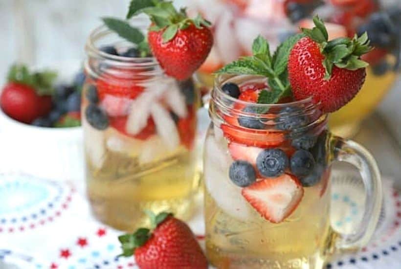 35 Yummy Mocktail Recipes for Every Holiday - 25