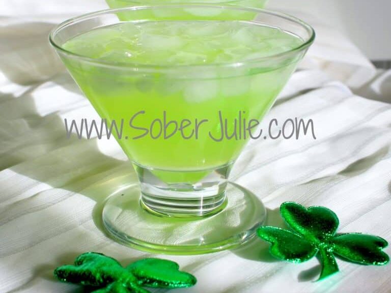 Super green mocktails with a surprise and hidden flavor | The Dating Divas