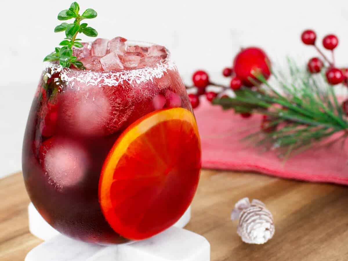 35 Yummy Mocktail Recipes for Every Holiday - 32