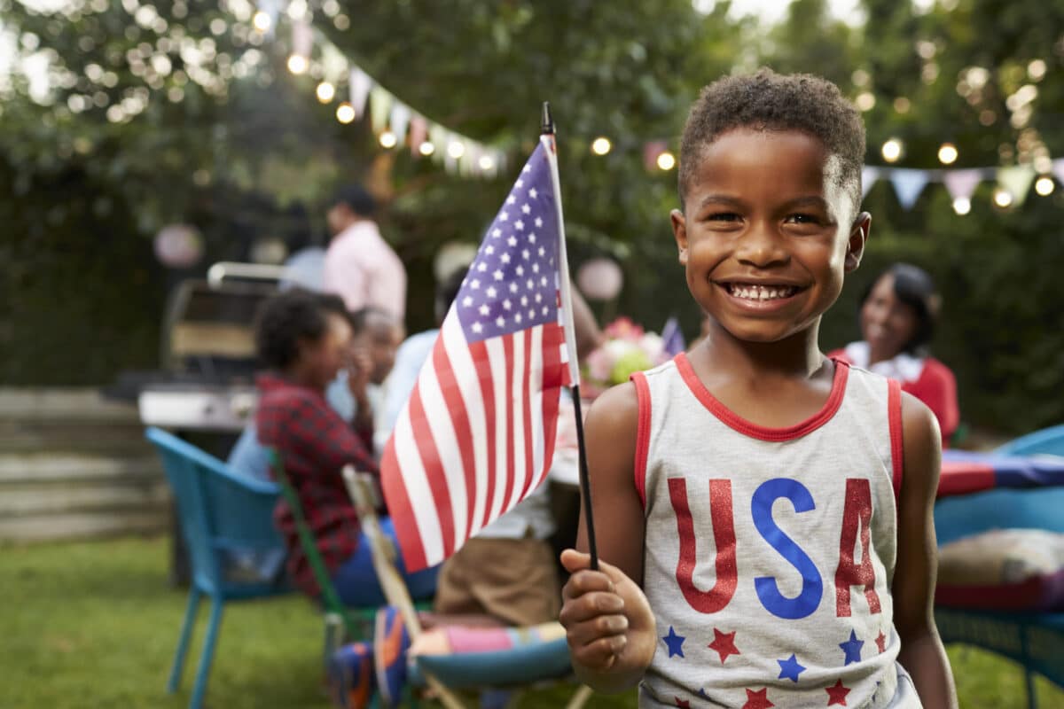 Even simple things like a 4th of July BBQ can be traditions your children always remember. | The Dating Divas