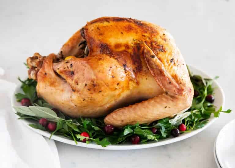 Your traditional Thanksgiving dinner must include oven roasted turkey! | The Dating Divas 