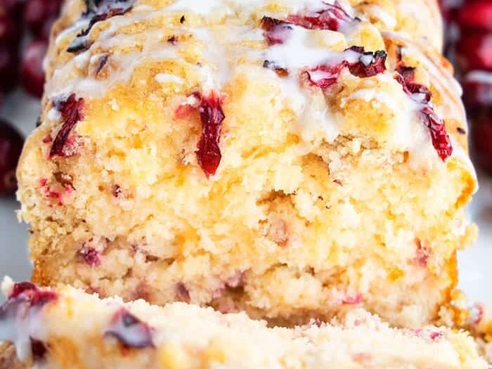 Thanksgiving dinner doesn't require savory bread! Check out this sweet Orange Cranberry Bread! | The Dating Divas 