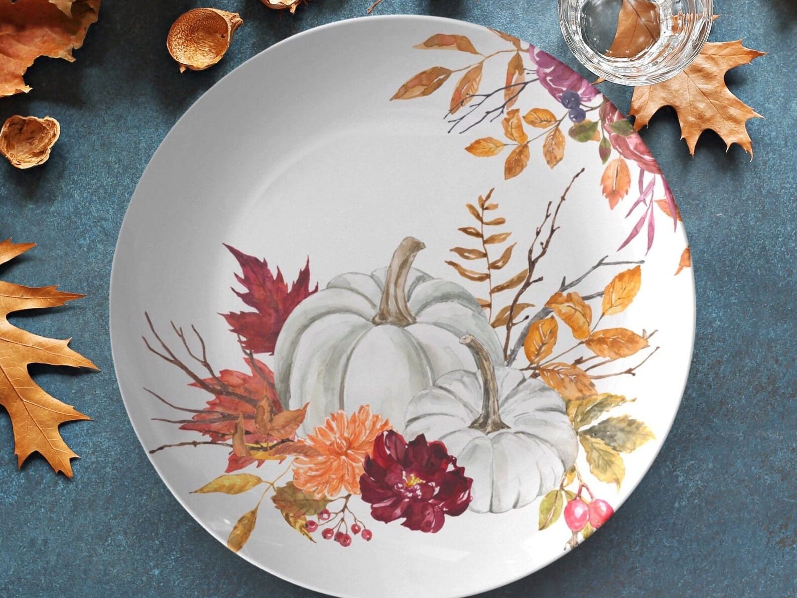 Pumpkin and leaf dinner plates for Thanksgiving table decor | The Dating Divas