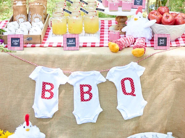 This gender reveal party is actually a Baby-Q! | The Dating Divas