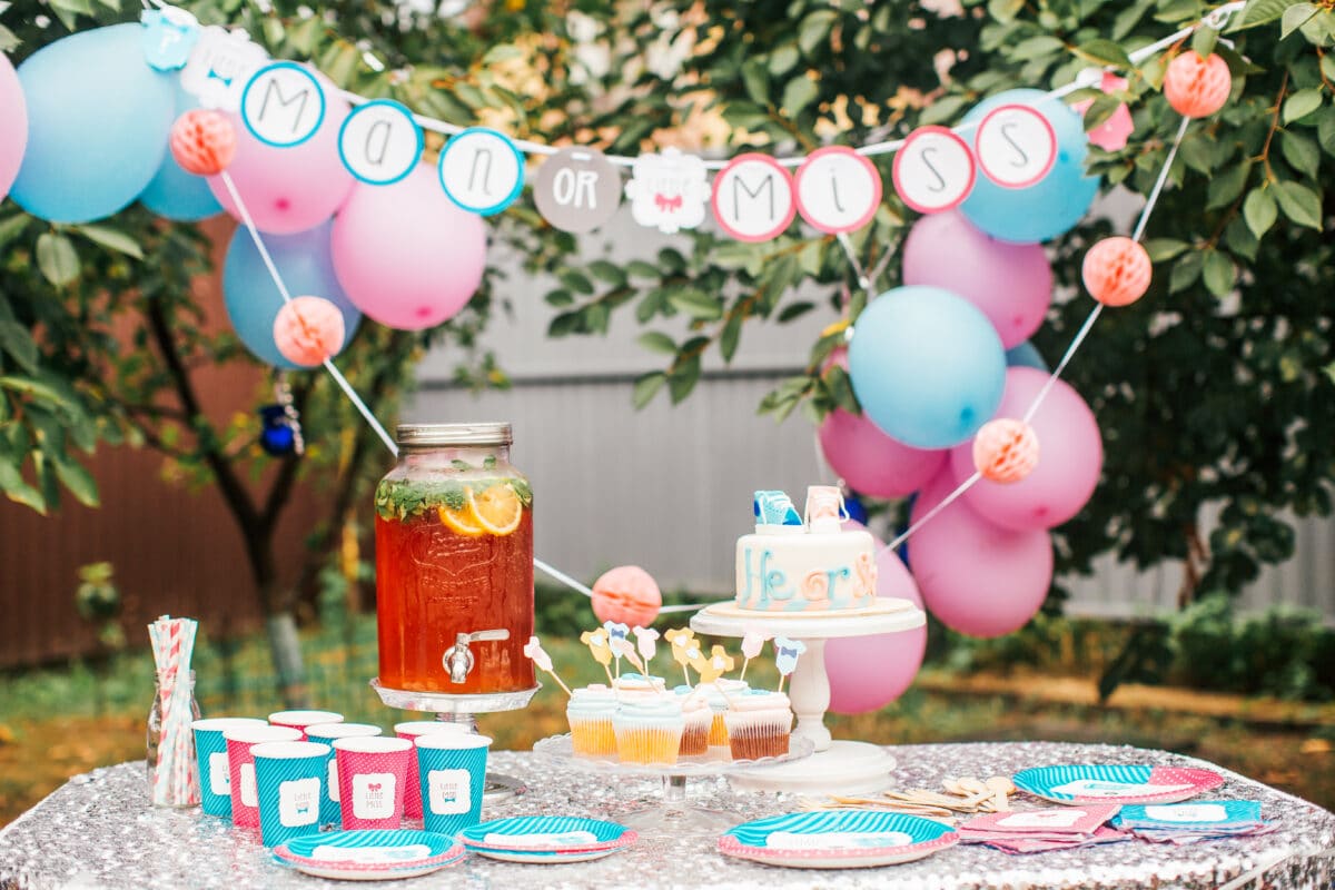 Have your guests join in the fun with these cute gender reveal party ideas! | The Dating Divas