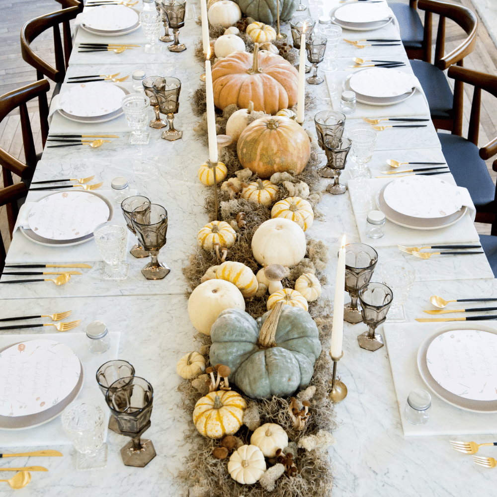 58 Best Thanksgiving Table Setting Ideas and Table Decor for 2022