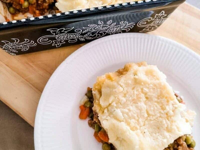 Shepherd's Pie is a tasty main dish for your Thanksgiving menu! | The Dating Divas 