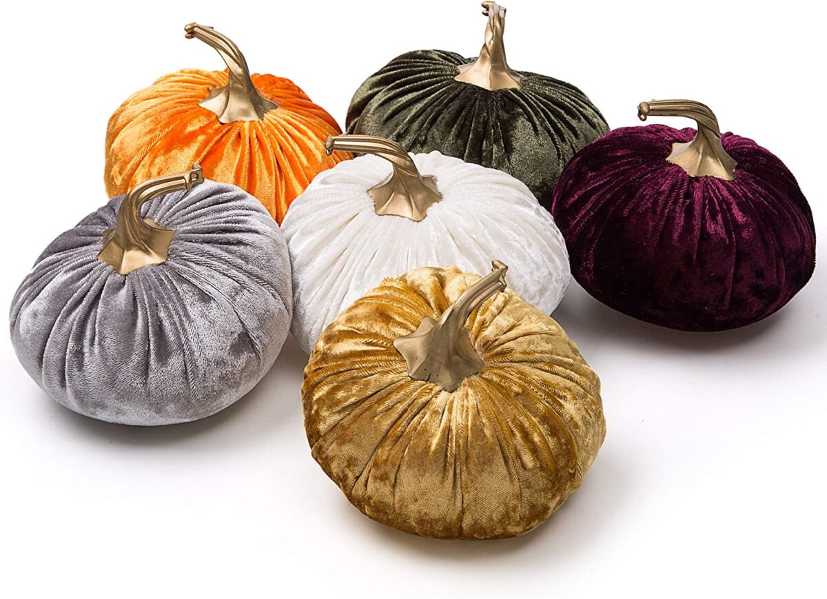 Velvet pumpkins are stunning and unique as a Thanksgiving table decor idea | The Dating Divas