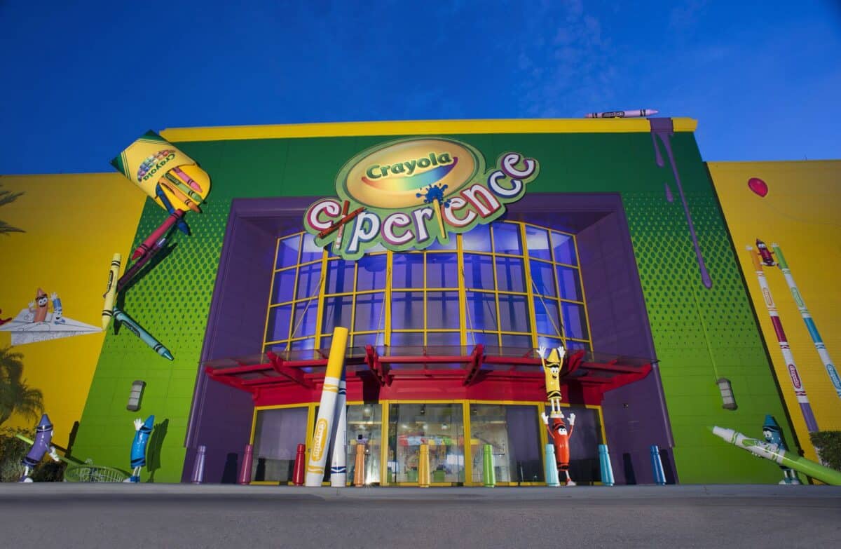 Kids and adults alike will love a trip to the Crayola Experience, a fun thing to do in Orlando. | The Dating Divas