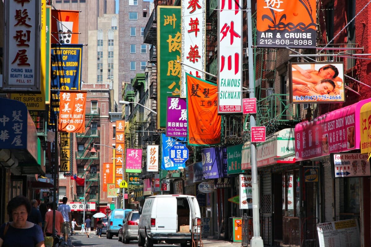 Discover shopping, eating, and other fun things to do in New York at Chinatown. | The Dating Divas