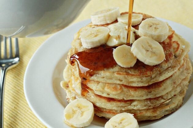 Enjoy a yummy Christmas morning breakfast with these banana pancakes! | The Dating Divas