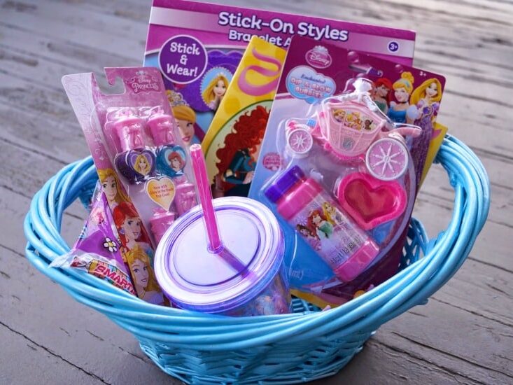 Disney princess Christmas gift baskets will thrill children. | The Dating Divas