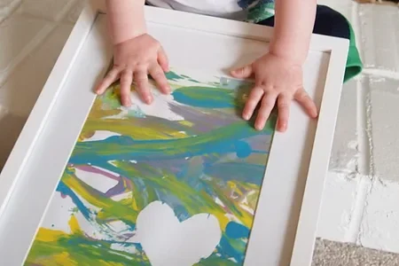 Grandparent's Day gifts can be a simple finger painting. | The Dating Divas