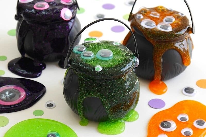 DIY cauldrons to be given as Halloween gifts | The Dating Divas