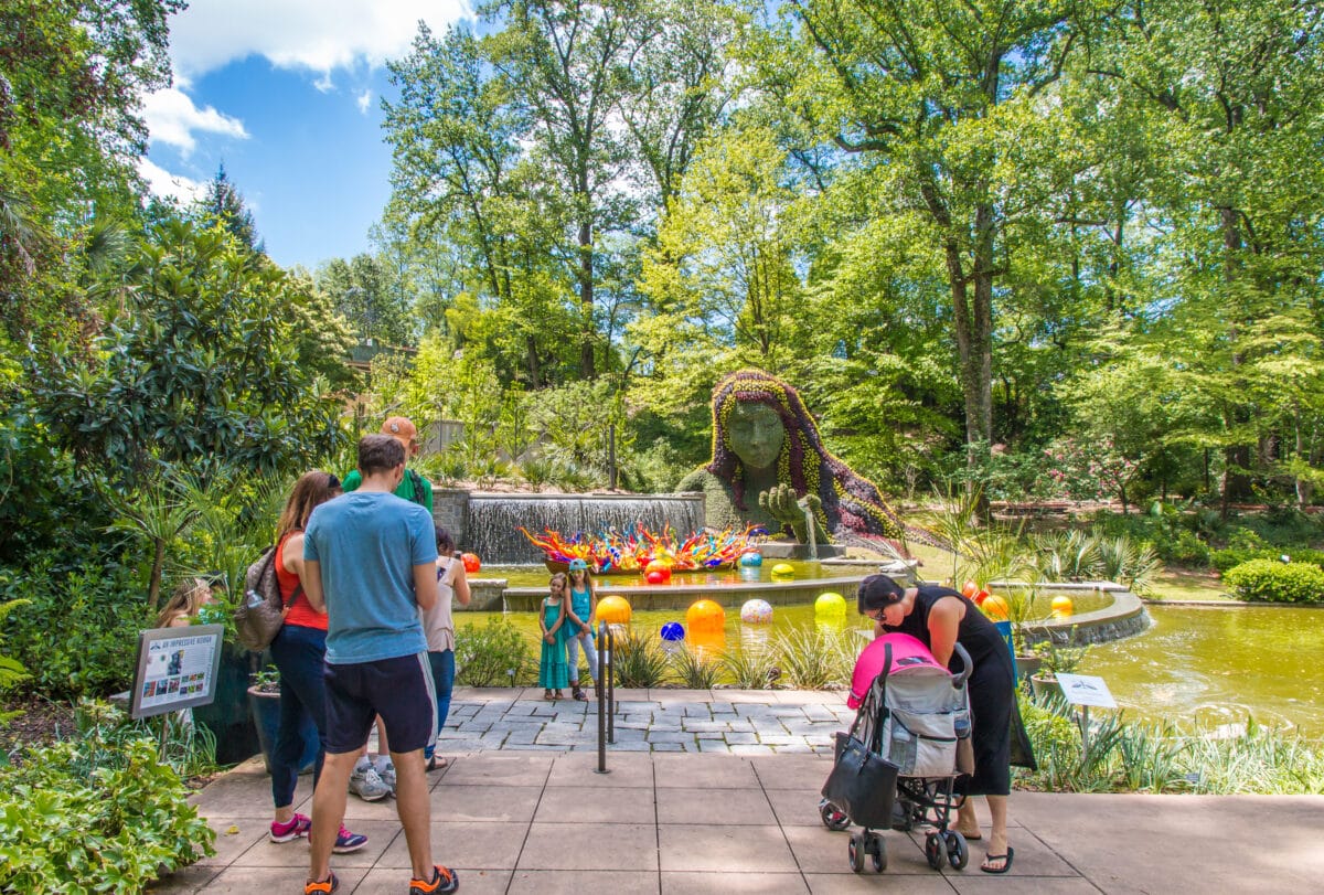 If you are looking for things to do in Atlanta, Georgia, you need to visit the Atlanta Botanical Gardens. | The Dating Divas