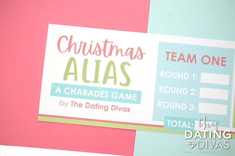 Gebruik deze gratis afdrukbare scorekaarten voor je kerstcharades-spel.  |  De datingdiva's