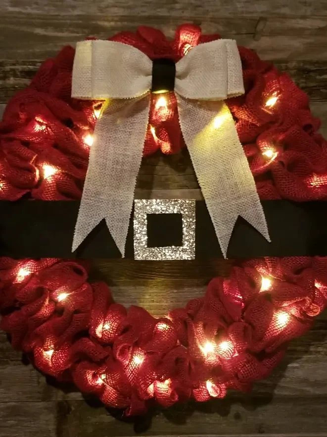 40 Best Christmas Wreaths to Deck Your Doors - 48