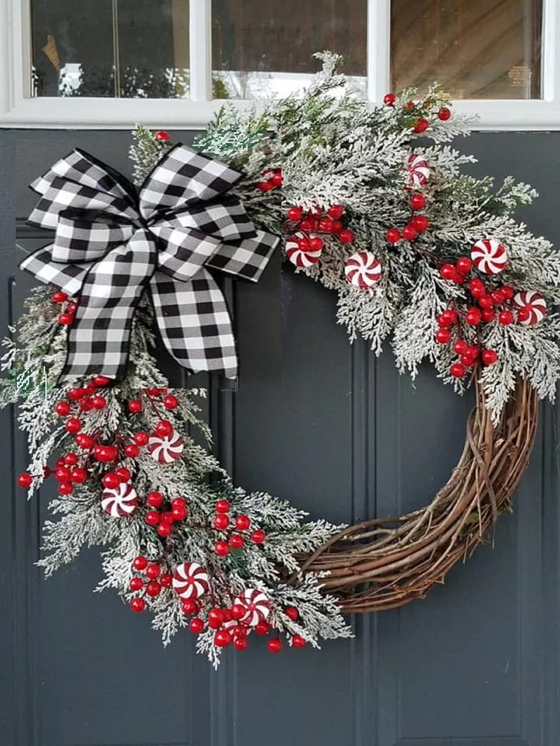 40 Best Christmas Wreaths to Deck Your Doors - 88