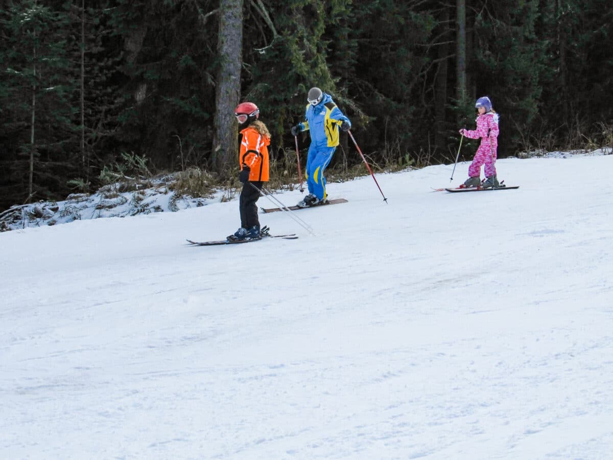 Try going skiing for fun winter activities with your family this year! | The Dating Divas