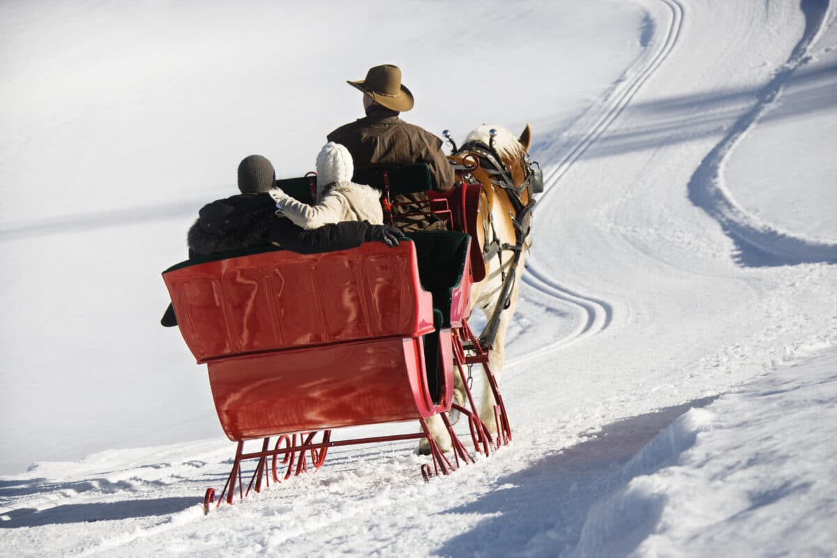 35 of the Best Bucket List Winter Activities - 89