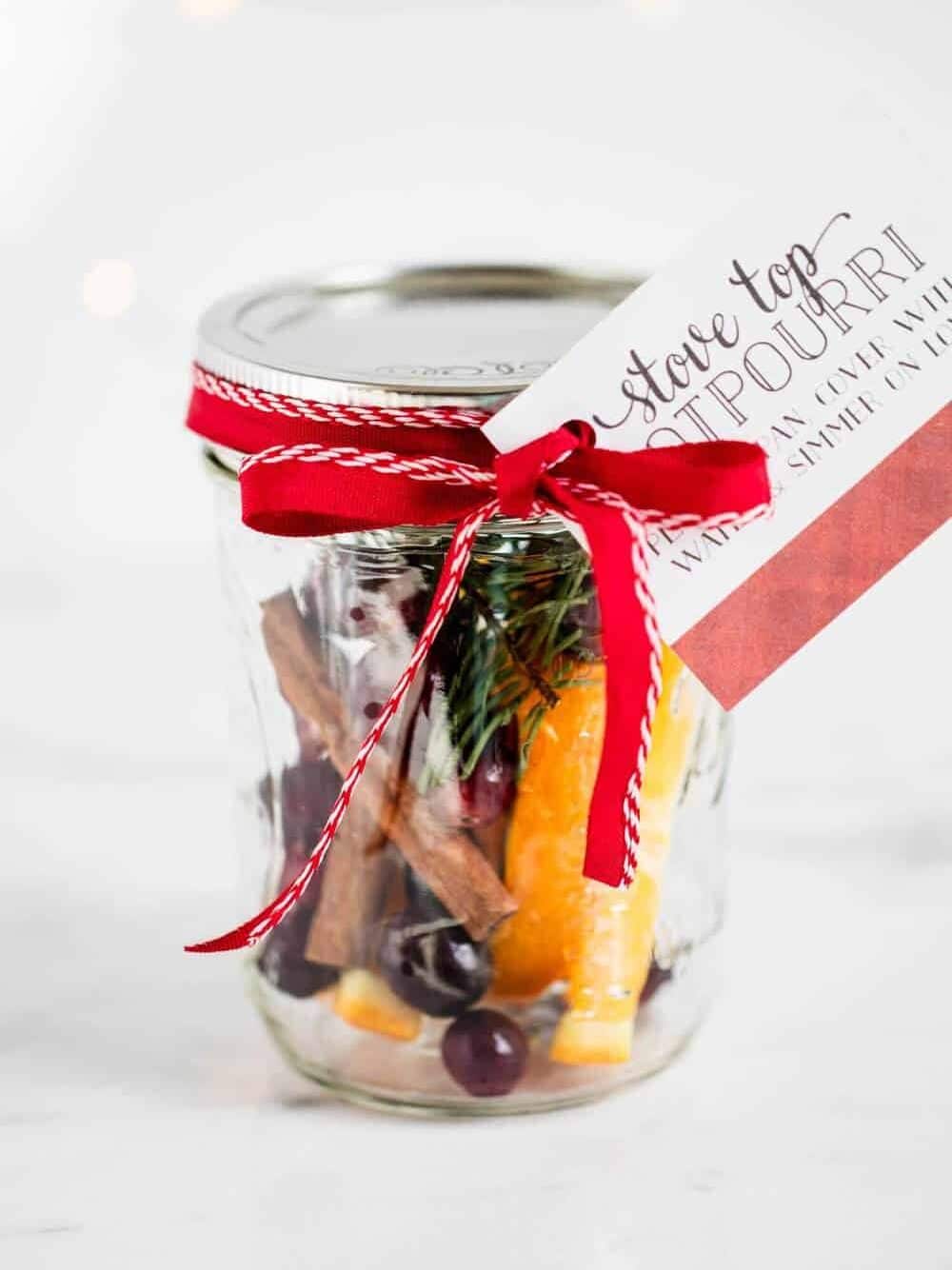 50 Fun   Easy Christmas Crafts for Families - 88
