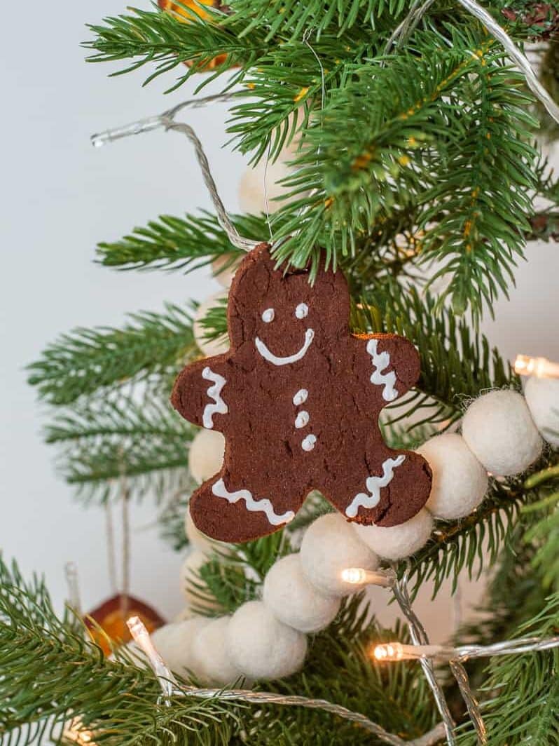 50 Fun   Easy Christmas Crafts for Families - 90